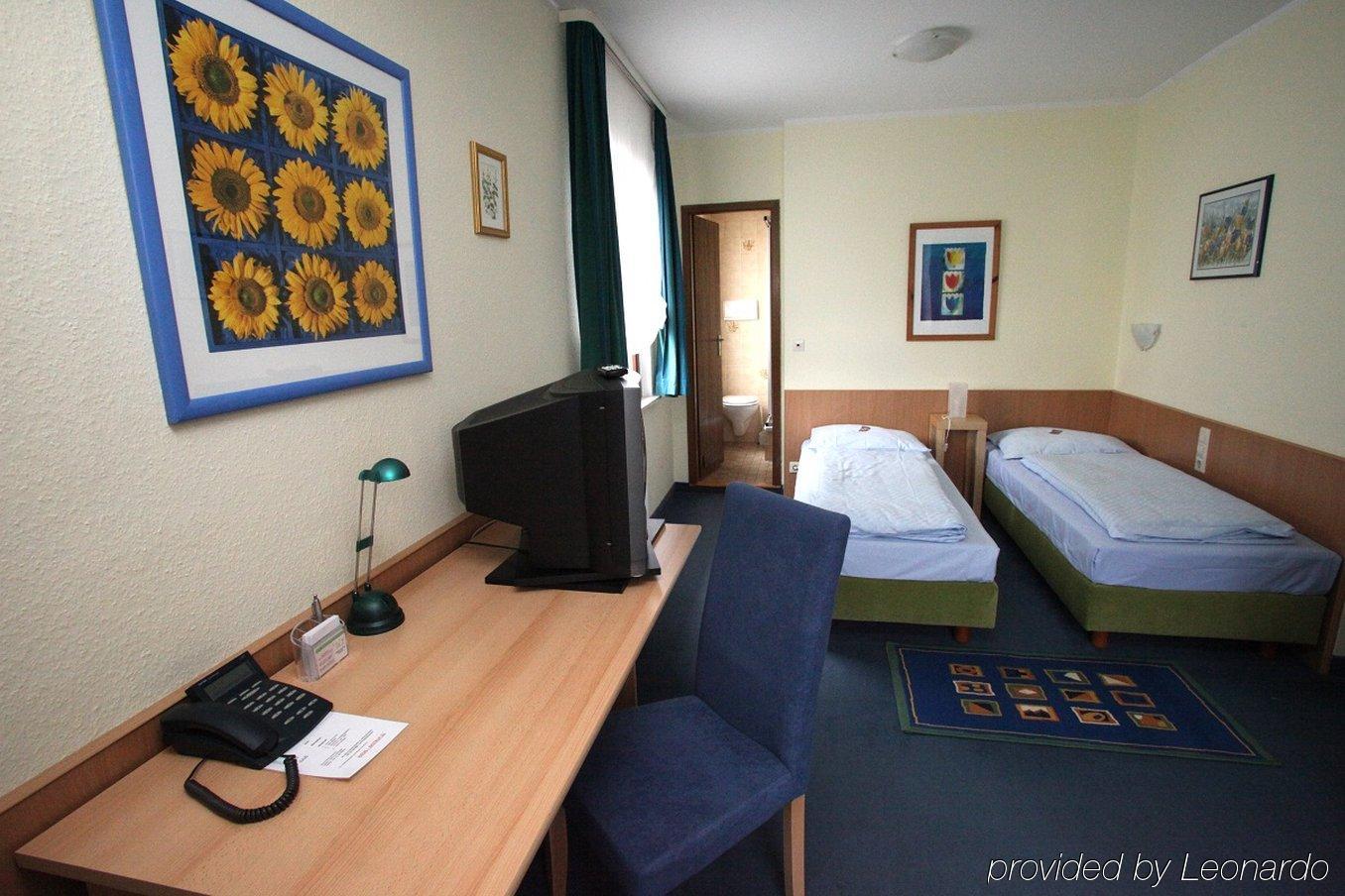 City Hotel Fellbach 24H Check-In Exterior foto
